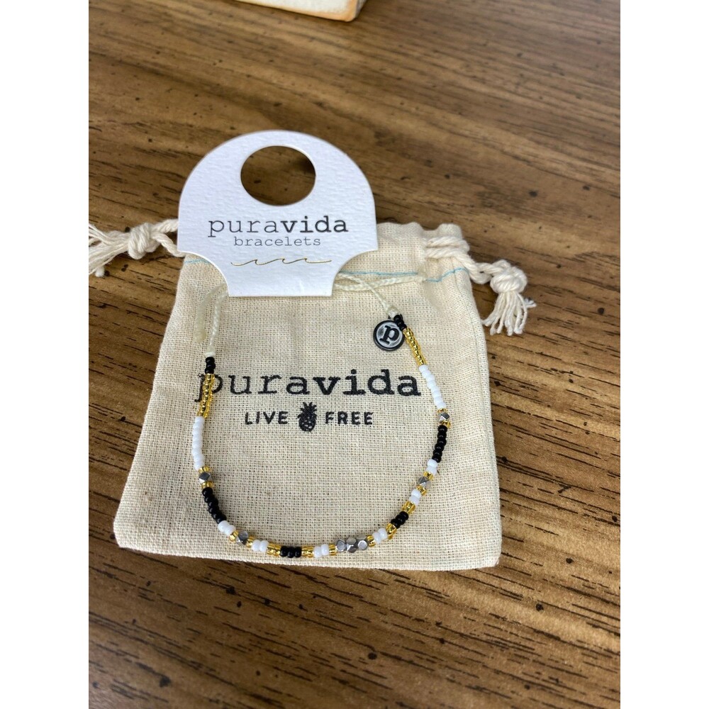 NWT Pura Vida Seedbead Bracelet